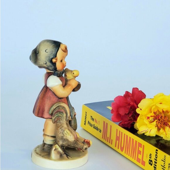 Hummel Figurine -TMK 2 - Feeding Time - No. 199/I - Picture 4 of 9